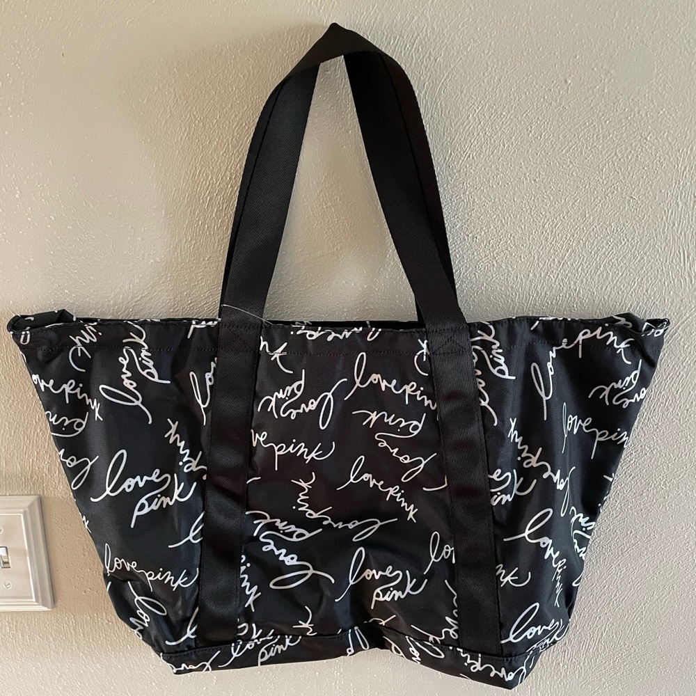 Cute Victoria’s Secret Pink bag